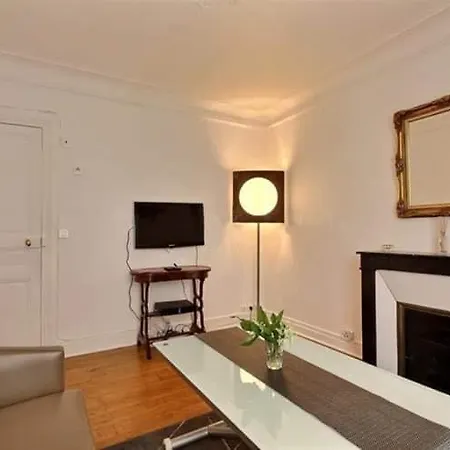 Apartment Champs Elysee